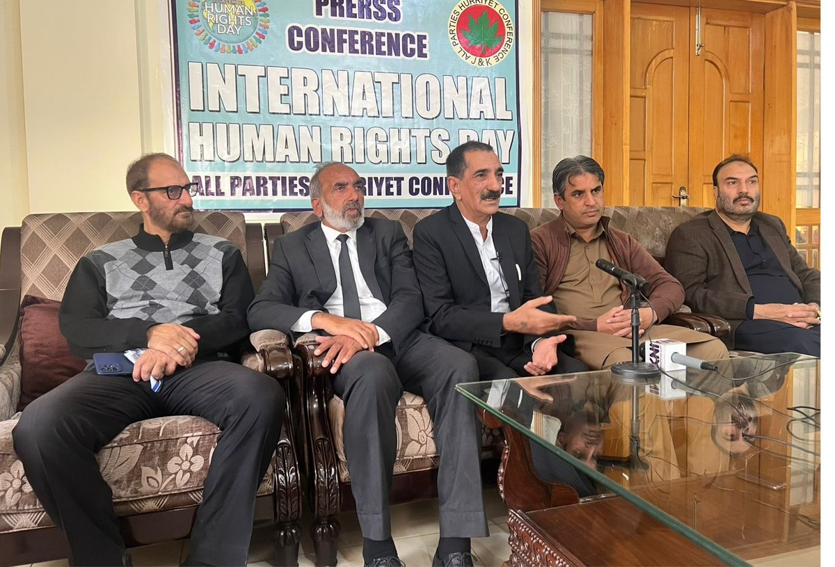 aphcjkofficial's tweet photo. APHC announces Human Rights Day rally in Kotli on Dec 10. Join the march from Aabshar Chowk to Shaheed Chowk to stand for justice and raise the voices for the oppressed people of IIOJK. https://t.co/wzq5kujikD