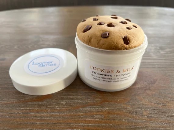 uneatablec00kie's tweet photo. Uneatable Cookie Project
A playful, poetic pause in your day. Make a cookie (draw it, sculpt it, snap it) and tag #UneatableCookie.
A tiny moment to notice time and create cookies #ArtInABite #TimeToMake #CookieCulture #IdleMoments #SmallDelights #MakePlayRepeat #Slime #X https://t.co/j9y178YYUj