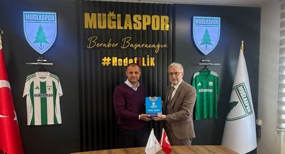 MUĞLA İL MÜFTÜSÜ DR. RÜSTEM CAN’DAN MUĞLASPOR BAŞKANI MENAF KIYANÇA’YA İADE-İ ZİYARET

nsosyal.com/@muglailmuftul…