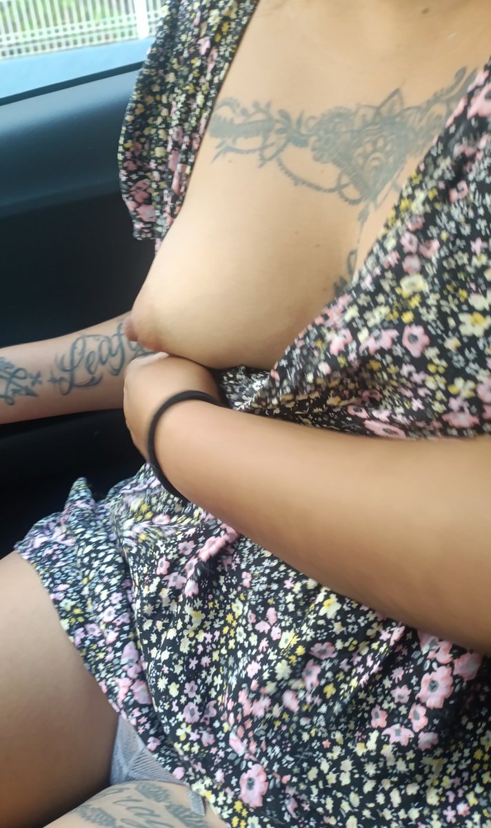 arelybas_'s tweet photo. Buenos días 🌞
Ya activa dando las vueltas diarias 😁
Y disponible para lo que salga 😜 encuentro o venta de contenido 😉
Más info MD 📩
😘
#mérida #yucatan #mexico #tits #tetas #flash #flashin #exhibit #exhibicionismo #outdoor https://t.co/AdKwXXoiwn