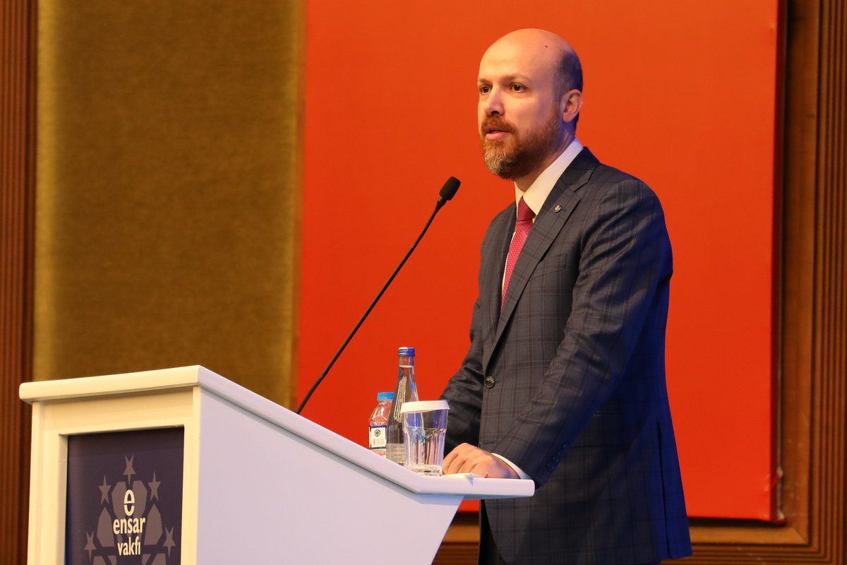 Erdoğan, Türkiye'nin köklü vakıf mirasının günümüz STK çalışmalarına yön veren en güçlü toplumsal değer olduğunu vurguladı.  👇

🔵 Ensar Vakfının 12. Büyük Türkiye Buluşmasında Konuşan İlim Yayma Vakfı Başkanı Bilal Erdoğan: "Ülkeler Geliştikçe STK'lar da Gelişmeli"

🔎