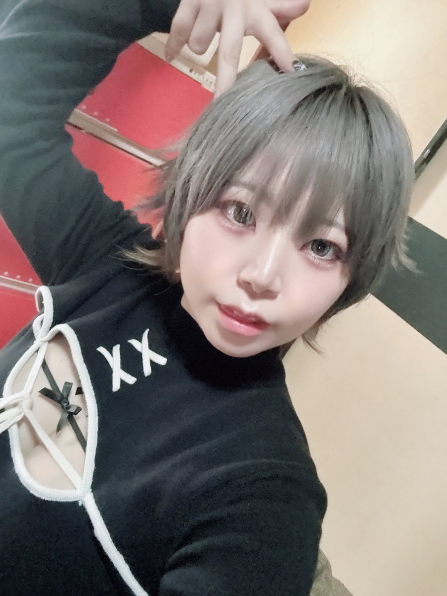 ななはまる tweet media