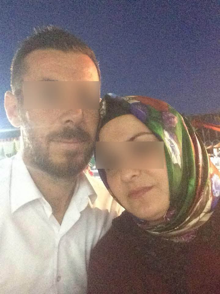 Konya Kulu Adliyesi’nde adli emanette görevli kadın memur A.S.S. icralar ve hazine adına milli emlaktan yatan 6.5 milyon lirayı zimmetine geçirmiş.

Tutuklanan kadının, Kulu Belediye Başkan Yardımcısı AKP’li İsmail Selvi’nin gelini olduğu ortaya çıktı. (Müslüm Evci/Sözcü)