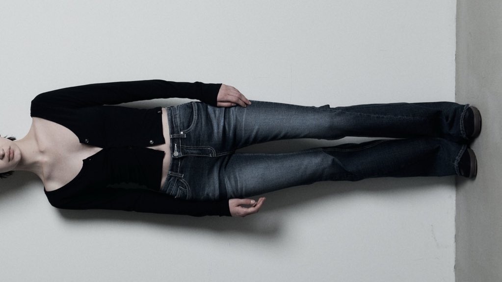 kariblueu's tweet photo. หุ่นพวกชีเริ่ดนะ ขายาวกันทั้งคู่ วันนั้นพี่น่าใส่ levi’s ส่วนจีเซลใส่ synerjyn แบรนด์เกาที่ไอดอลใส่กันเยอะมาก https://t.co/qroSYWUKcd