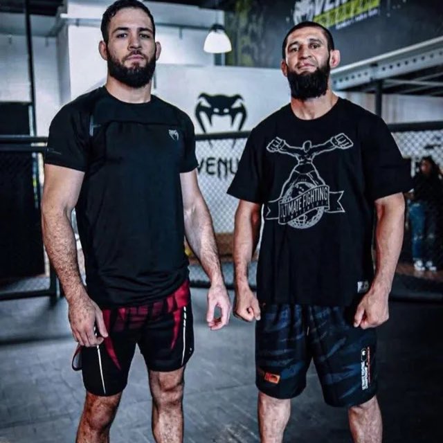 Kırmızı Köşe tweet media