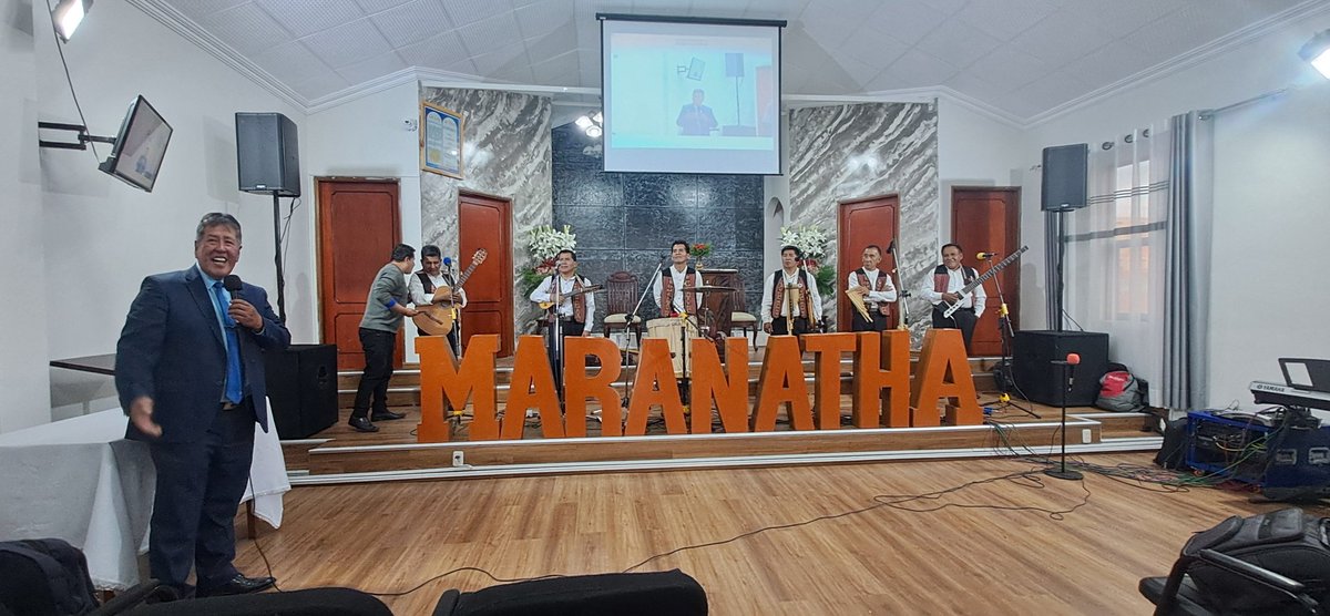 murillomar2008's tweet photo. 30° Aniversario Iglesia Maranatha.🖐 Sigamos el sendero estrecho, el rostro de jesus nos espera.🎵🙏 https://t.co/HozBvUMeQk