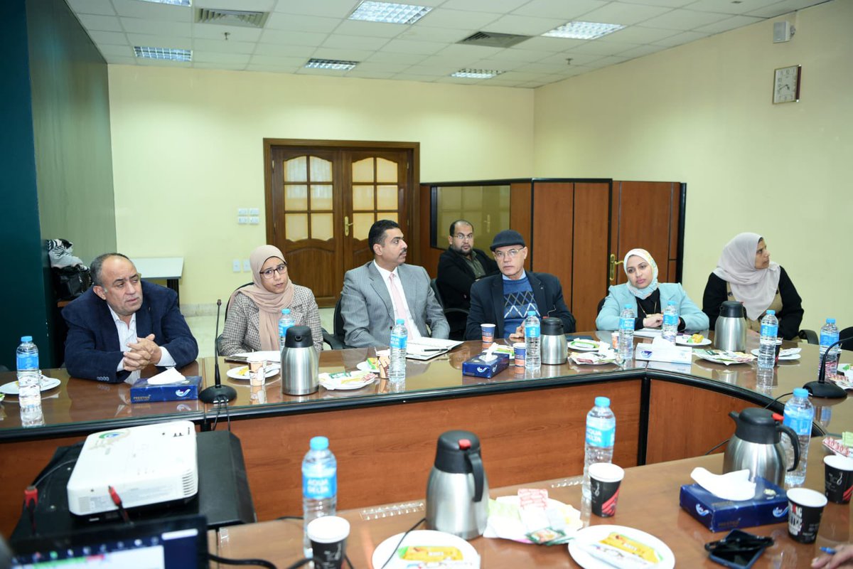 عقد أ.د. أيمن السعدي اجتماعًا تنسيقيًا مع قيادات وزارة الموارد المائية والري لبحث أعمال معاهد المركز على ترعة السويس ووضع خطة لمعالجة التحديات وضمان توفير التصرفات المائية خلال موسم أقصى الاحتياجات، وذلك بناءًا على توجيهات السيد الأستاذ الدكتور رئيس المركز القومي لبحوث المياه.