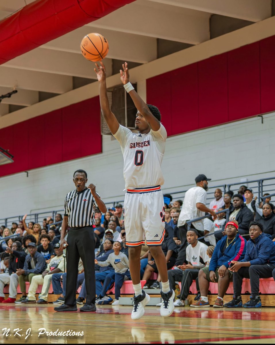 KaiFranklin14's tweet image. In the Midst of a Championship Run on the Court (#1 in 6A), the Field Grind continues #HiddenTreasure #GodsTiming 
@CoachL__ @HallTechSports1 @UnLockYourGame @ALPrepStars @FNStandouts @AL6AFootball @DexPreps @PrepRedzoneAL @BamaHsfb @Alabama_Varsity @THEPLATFORMDR @SBLiveAL
