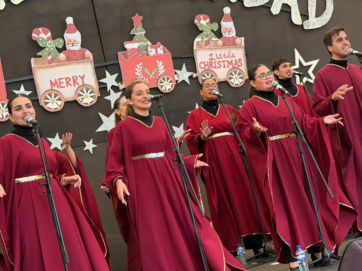 Gran concierto de Gospel en Breña Baja🎼🎤

Pudimos disfrutar de un gran concierto del Coro de Gospel MLOU con los que pudimos disfrutar del repertorio “Canta con el Alma, vibra con el espíritu” de Siente El Gospel. 

#breñabaja #breñabajanavidad #breñabajaactividad