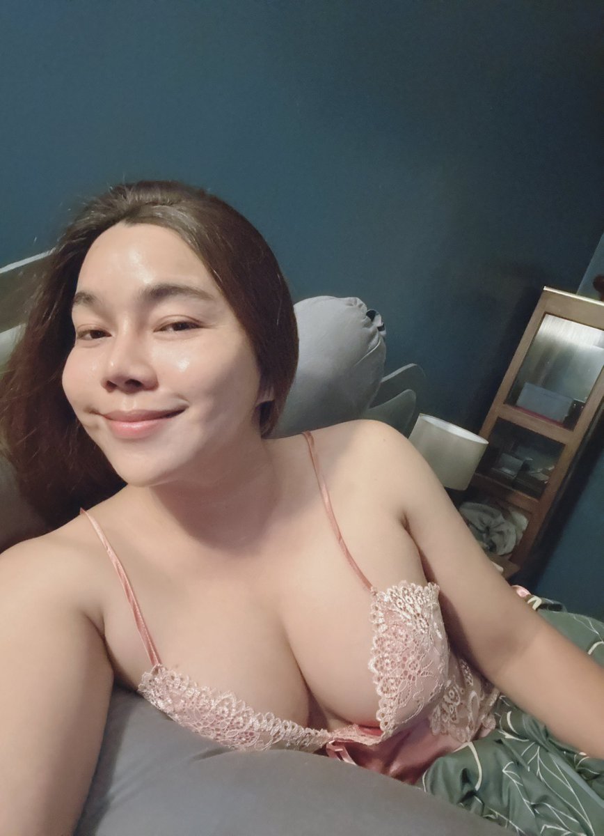 เริ่มหนาวอีกและ รับอวบๆไปกอดสักที่ไหมคะ🤪💦💦💦 #สาวสองมีงู #สุขสวัสดิ์ #พระสมุทรเจดีย์