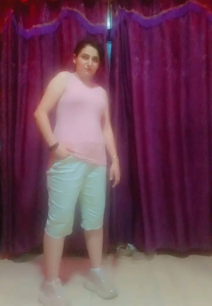 محتاجه شخص حنون
واتساب نتعرف 
00967771168793