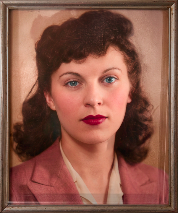 New edit/colourisation of Gloria Sheaves, from her 1942 passport photo - the last of the original Bluebell Girls and the best dance teacher in Bristol (and probably in the UK).