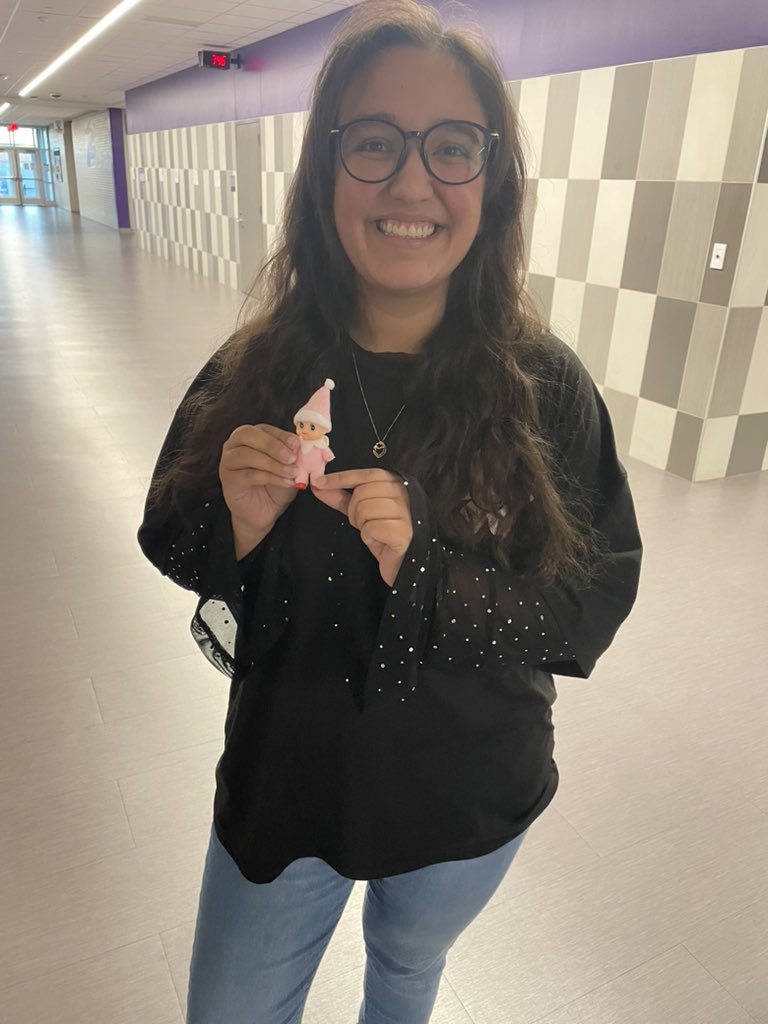 Charlie the Charger Elf tweet media