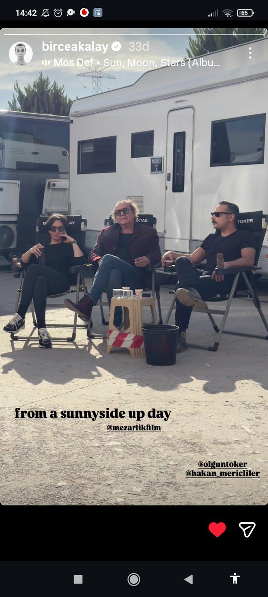 OlgunTokeredits's tweet photo. Karizma 😎
#OlgunToker #BirceAkalay #HakanMericliler #Mezarlık #SerdarAta #Serdarkomiser #ÖnemÖzülkü #Backstage #netflix #netflixtürkiye #netflixseries https://t.co/fd2qX0N37k
