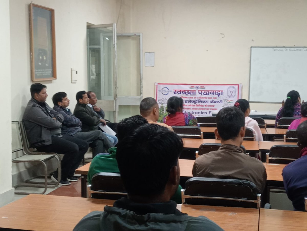 pro_olf's tweet photo. Seminar on occasion of swachhata pakhwada at OLF https://t.co/XO70LmLWou