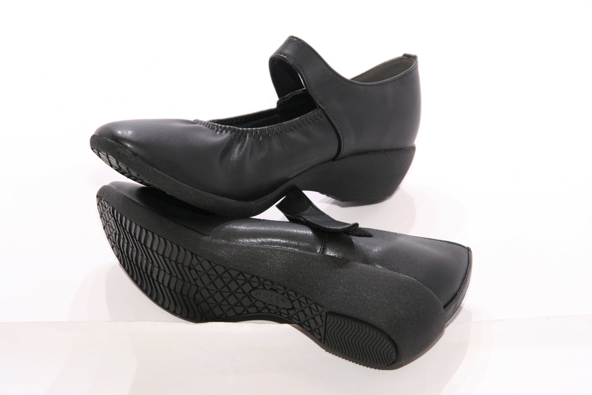 大きい靴の専門店 シューズ テン (@shoesten2) / Posts / X