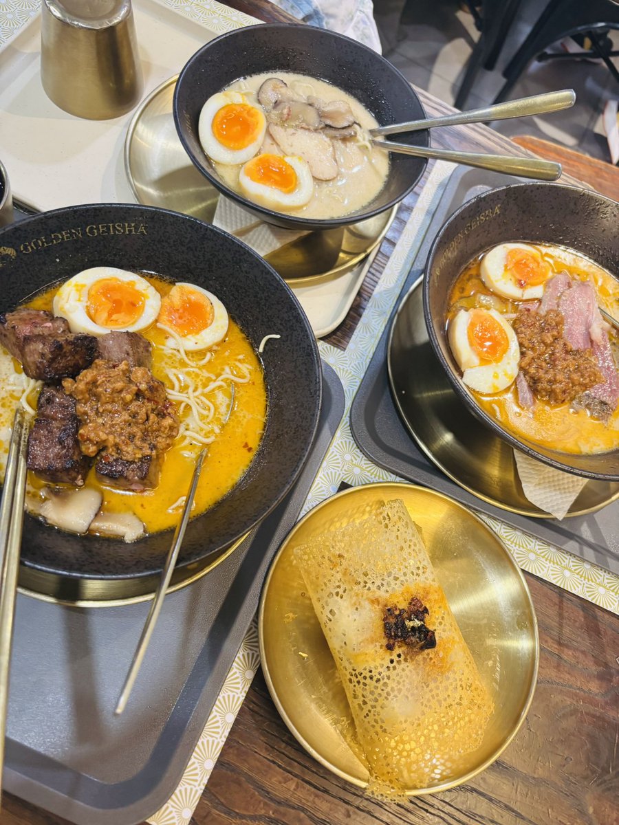cindy_mirabel's tweet photo. mau spill hasil foto makanan pake iphone XS Max no edit no filter. doain ya gengss segera ganti era 17PM ky orang lain hihi https://t.co/hcHU2LTIMU