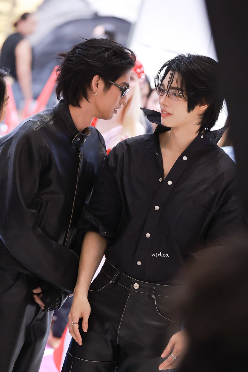 NIDZA7822's tweet image. B1 B2 💚🤍

WIN OPENING HAUS NOWHERE BKK

#WINxHausNowhereBangkok 
#winmetawin @winmetawin 
@bbrightvc  #bbright  
#ไบร์ทวิน