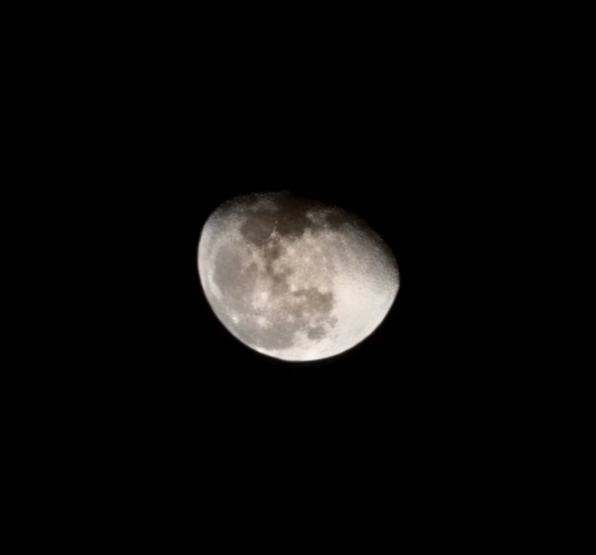Moon_Photo2024's tweet photo. 2025년 12월 8일
오늘의 달 / Today moon

#사진 #달 #달사진 #Moon #Photo https://t.co/U2snjlv6We