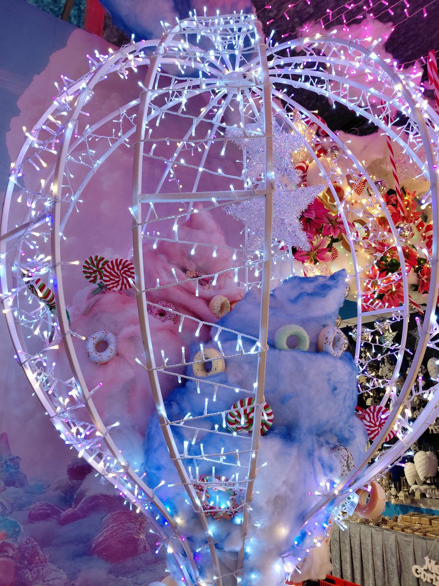 Valentina tweet media