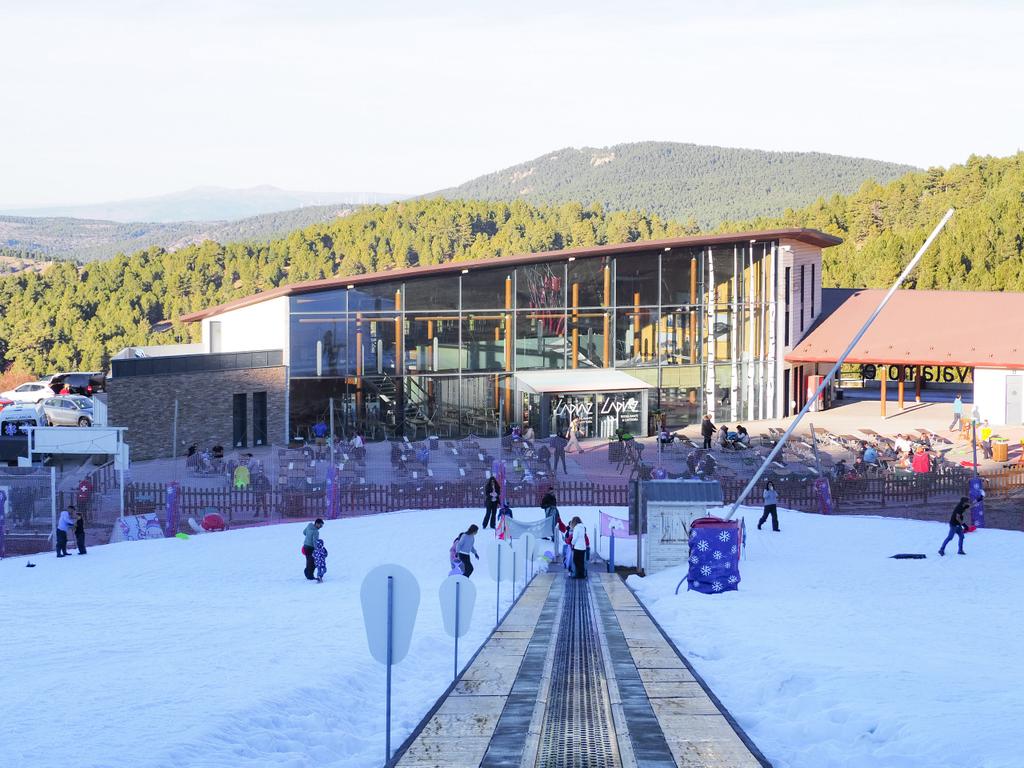 Inaugurada la temporada en Javalambre con la Snowy Trineos🛷

🗓️¡Nos vemos de nuevo el próximo sábado!