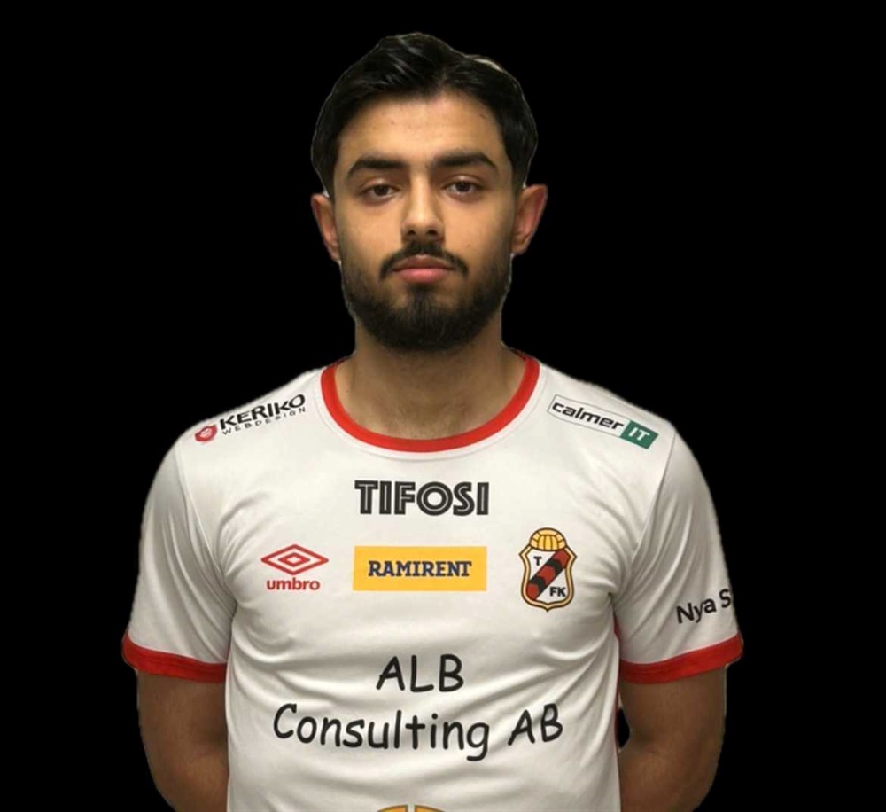 Nyhet TFK Herr -  Haxhi spetsar TFK:s defensiv: Han var en del av IFK Trollhättans ostoppbara lag under 2025. Det blev också uppflyttning en division för Haxhi Abazi – men nu väljer den 18-årige mittbacken att gå upp ytterligare två nivåer och spela för… dlvr.it/TPhwr8