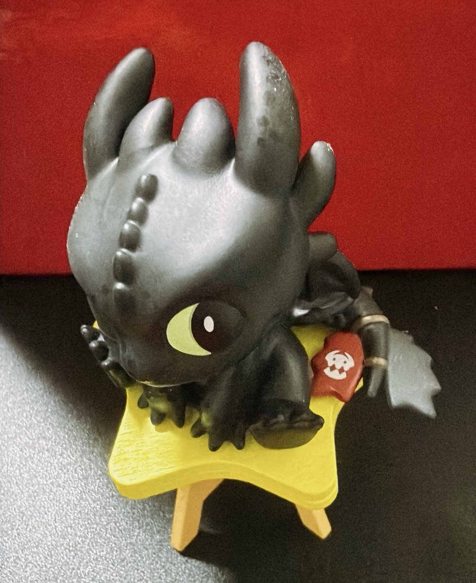 ヒックとドラゴンの肩ズン回したらトゥース出て嬉しい☺️かわいいな！
