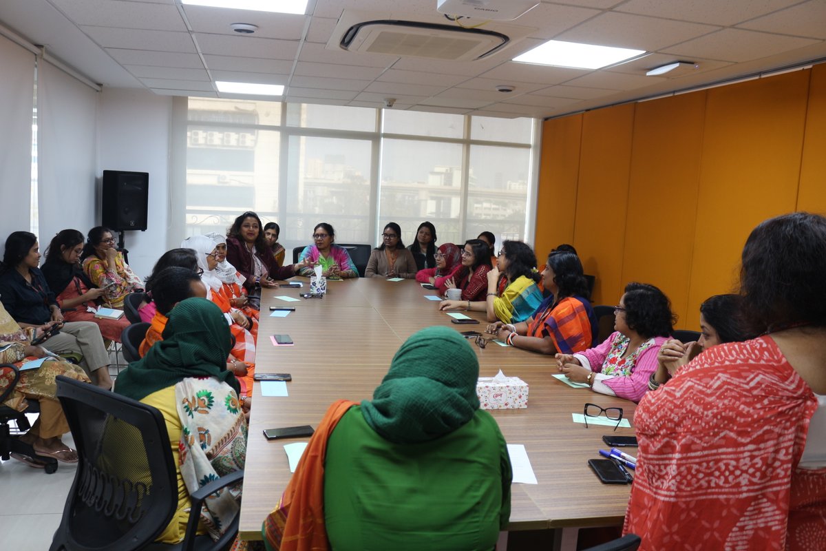 CAREBdesh's tweet image. Change begins within.
@CAREBdesh hosted a dialogue on Gender, Sexuality &amp;amp; Social Norms during #16DaysOfActivism—creating space to reflect, challenge norms &amp;amp; build trust for a more inclusive workplace.
#EndGBV #WithoutFear #CAREBangladesh