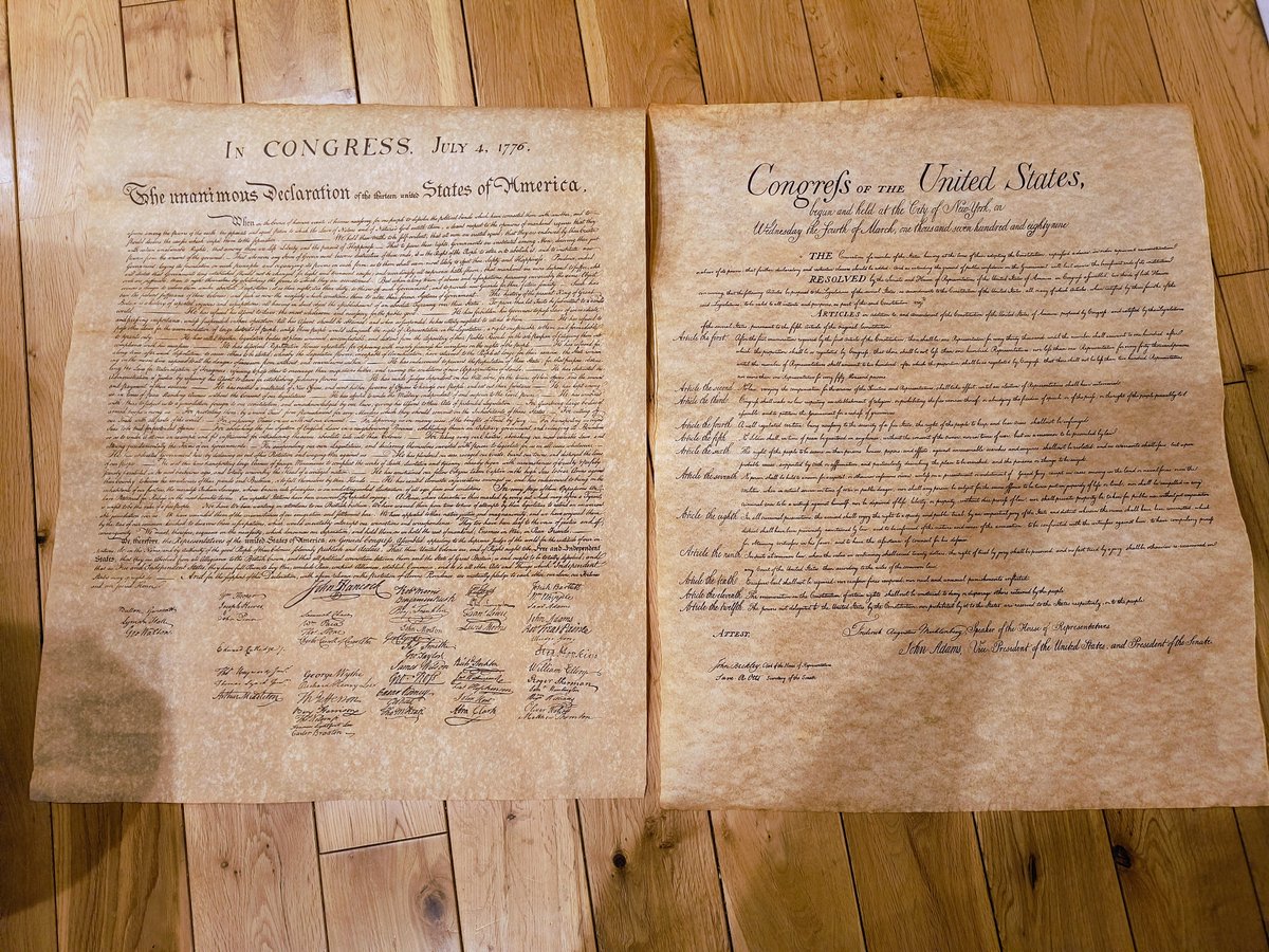 ユタさんからまたぞろ沢山頂いてしまったのだけど、この「独立宣言書