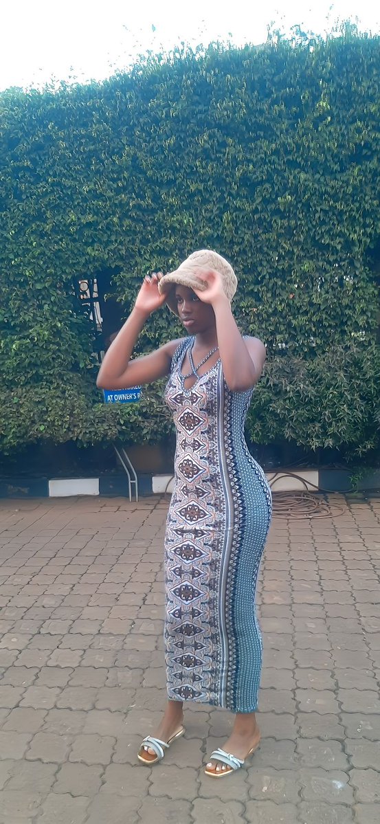 Hivi <a href="/AmRosalinee/">ROSALINE🦋</a> wangu yupo ?