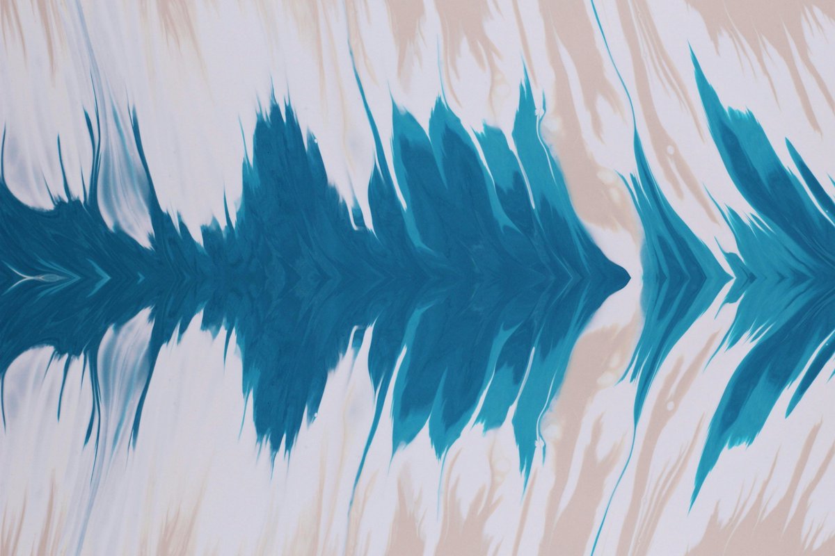 CHVideo_'s tweet image. Imagine your all-time favourite film without a soundtrack. A workout without that playlist that gets you going. Quiet isn’t it.

A considered music track can transform your video, add feels and keep people engaged. Learn how to find it.

ch-video.com/how-to-choose-…