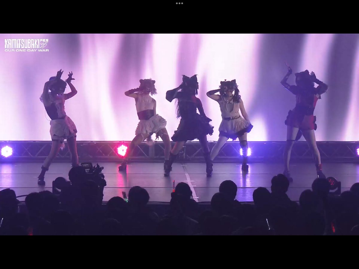 ララちゃんのABCD~好きすぎて何度も見てしまう 途中から3人で動くのも