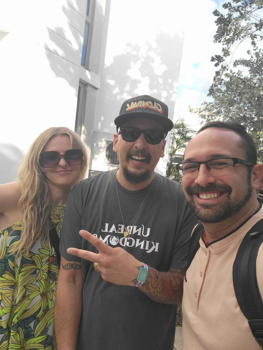 Nifftycat's tweet image. I am gonna watch right now! Excited to see it! Thanks for posting Mikey!!!!! if it wasn’t for cold and a team, I would be completely out of Twitter and web3. I was lucky and had the pleasure of going for dinner with Code and a big group of the team and friends last year at Art…