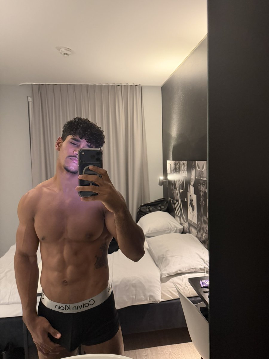 Alex_kingoul tweet media