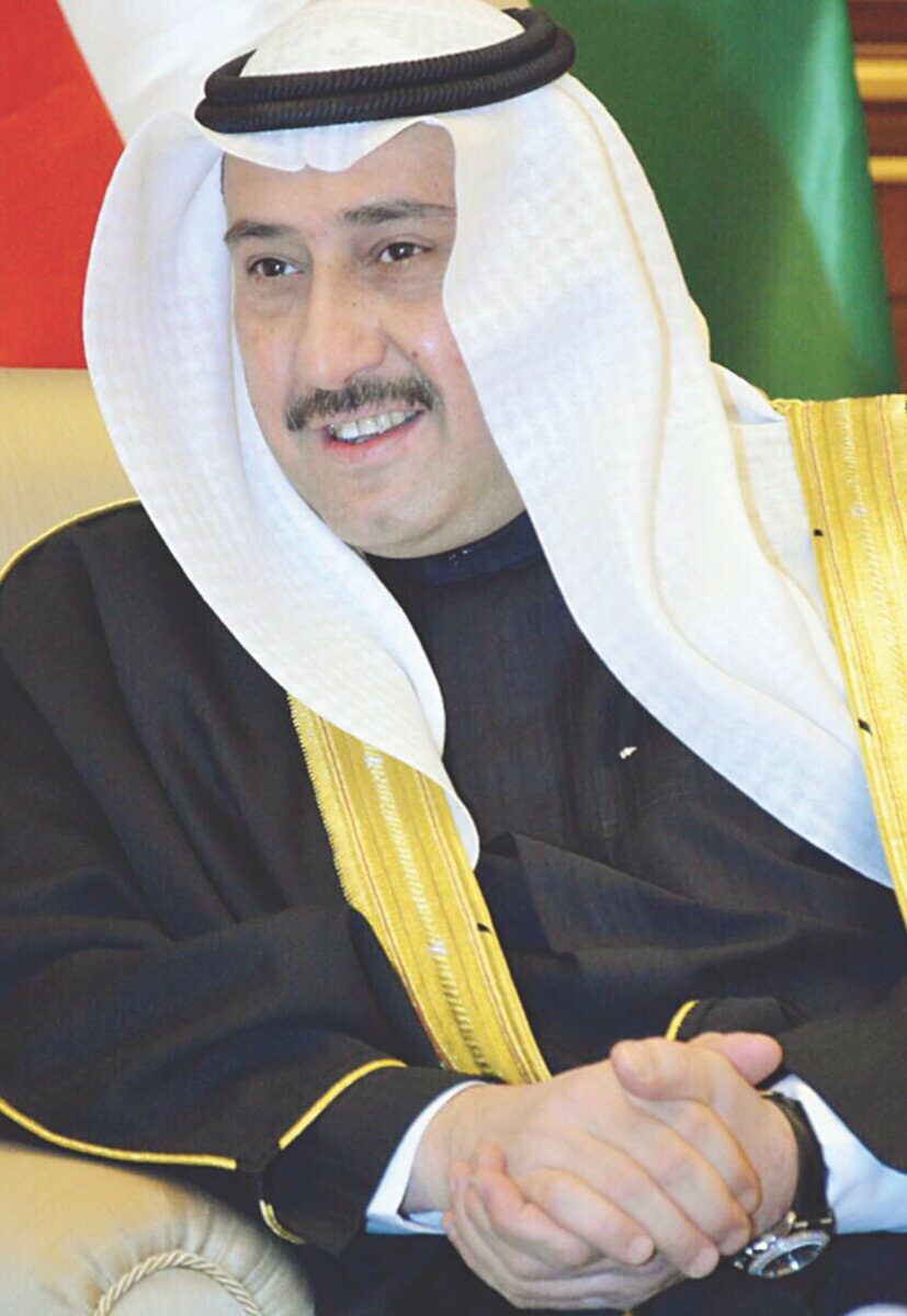 NAJEMABDULLAH1's tweet photo. تواصلت اليوم مع الأخ الكبير الشيخ فيصل الحمود لأطمئن على صحته وهو يمرّ برحلة علاج في بوسطن وبرغم ما يعانيه ابو مالك من تعب لكن صوته يحمل من الطمأنينة ما يليق بصفاء قلبه الذي يتسع الجميع ..ورغم مرضه وشدته — اذ به يسألني بدقة عن صحة الآخرين ويبارك للمقبلين على الزواج والاطمئنان عن أصحاب الحاجات ..فهموم الناس جزء من نبضه..وعمره الذي أفناه بالوفاء .
شوقه للكويت لا يفارق روحه التي أبقاها هنا والتعافي بأذن الله يدفع بالعودة نسأل الله أن يمنّ عليه بالشفاء العاجل .. وأن يعود إلينا هذا الحبيب بصحة وعافية.