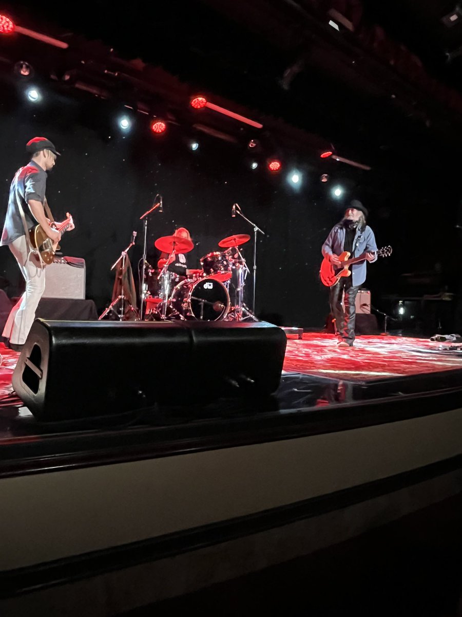 RogerSaunders01's tweet image. @raywylie was incredible