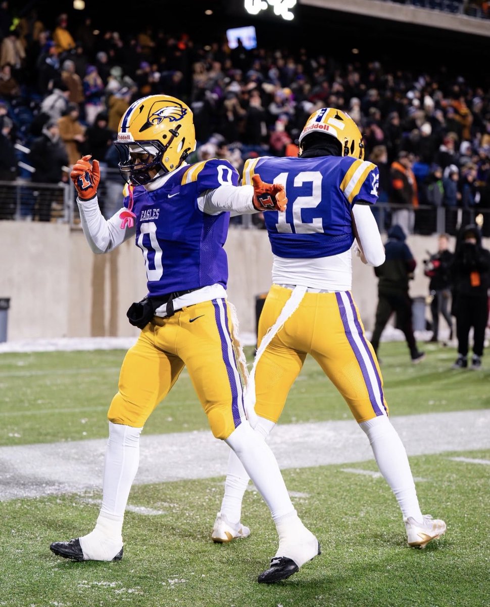 JoSaunders88's tweet image. Back 2 Back State champions 
Great season with my boys 
Still looking for a home and a opportunity to ball @coach_elderm @kieselchem @EaglesLifting 

Full season highlights: hudl.com/v/2TLYnD