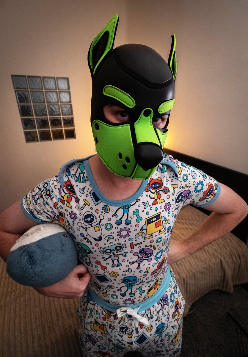 Hey, you there !!! 👀
What I see in front of me is clearly not a big boy 😶😬