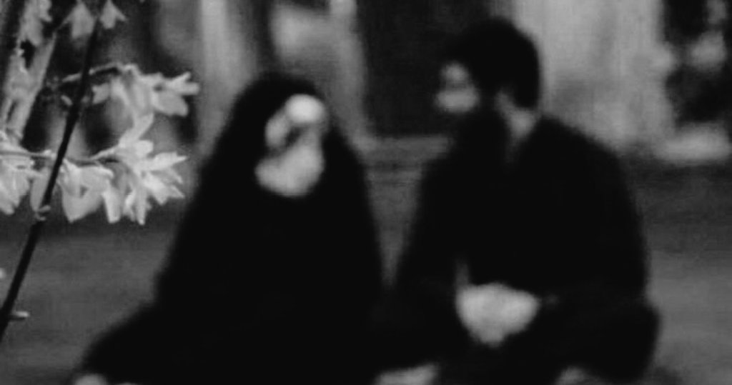 En güzel düşlerimin tek sebebisin.
Mutlu olalım yalnız sen hayalimsin.
İstemem senden başkasını,
Ruhumun tek sahibisin.🤍