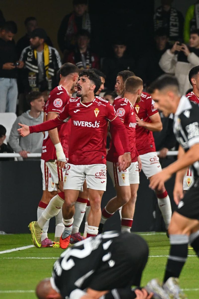 ¡Larga vida al efecto Colunga!

¡Enorme el Murcia, que hace nada era último en la clasificación!