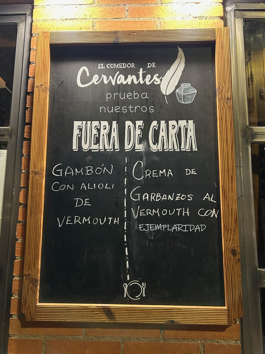 Ayer, tomando unos vinos por el Barrio Romántico de mi ciudad de León, nos encontramos con un cartel que, sin la poquita ayuda perceptible, me recordó a  <a href="/JavierGomaL/">Javier Gomá Lanzón</a>