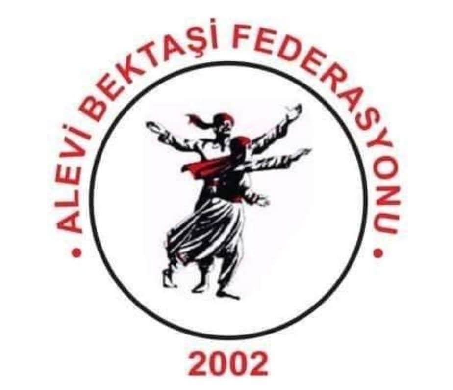 KAMUOYUNA 

8 Aralık 2024 tarihi itibarıyla, Suriye’nin kuzeybatısında fiilen bir otorite kuran ve HTŞ ile,  “Colani yönetimi” olarak bilinen yapının bir yıllık icraatlarını yakından takip eden, Alevi Bektaşi Federasyonu olarak;  
Bölgedeki gerçekleri, Alevi toplumu ve dünya