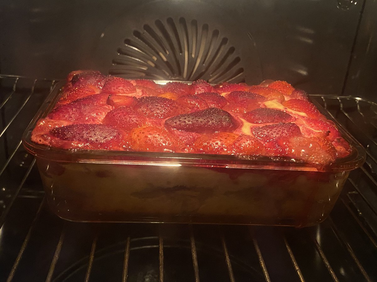 кукируется ебейшая запеканка