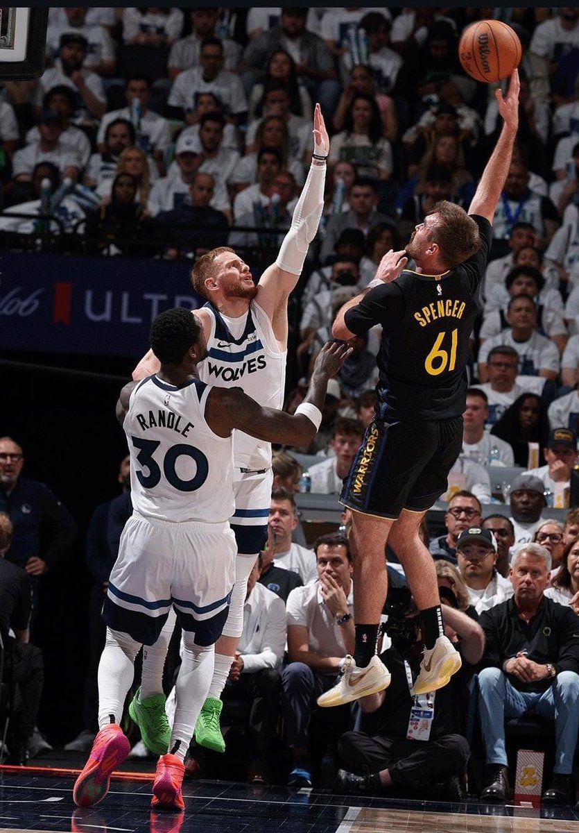 albericious_'s tweet image. ya venía el año pasado de ahí (otro two-way), habiéndose ganado al final un puesto en el roster de playoffs, y teniendo impacto en triunfos como contra Rockets. También participó en el #AllStarNBA en el Rising Stars. Empezaba este curso pues, otra vez, desde la misma casilla PERO