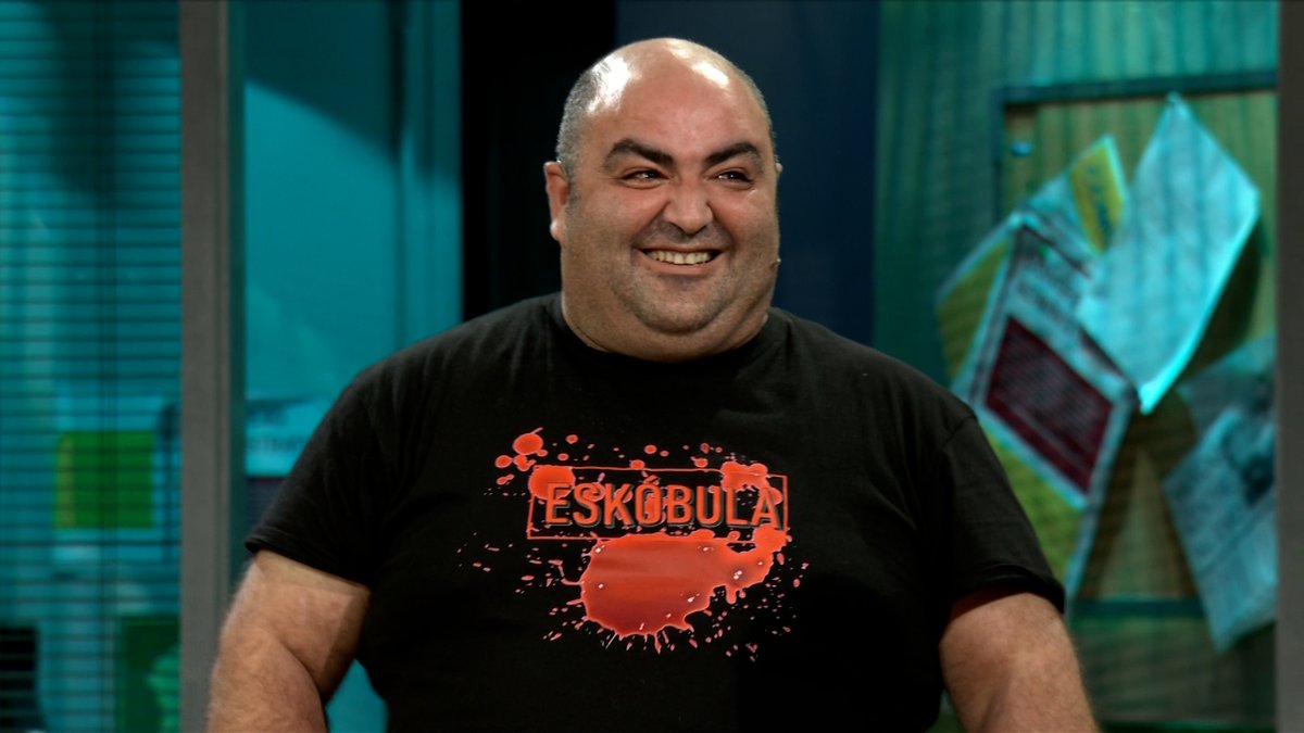 La Revuelta tweet media