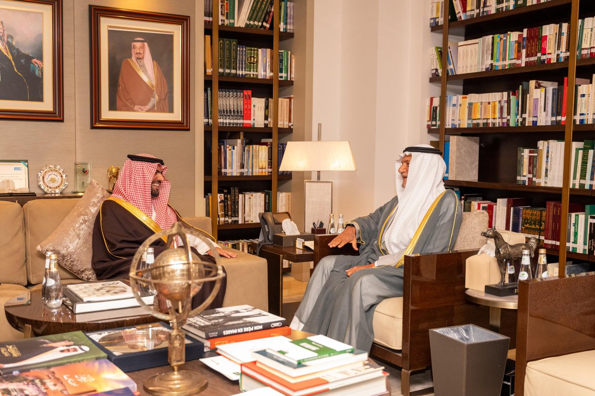 BadrFAlSaud's tweet photo. القطاع غير الربحي شريك استراتيجي في رحلتنا الثقافية. شكراً لسمو الأمير تركي الفيصل و@KFCRIS على جهودهم. 
#رؤية_السعودية_2030 https://t.co/McpoQz6XMP