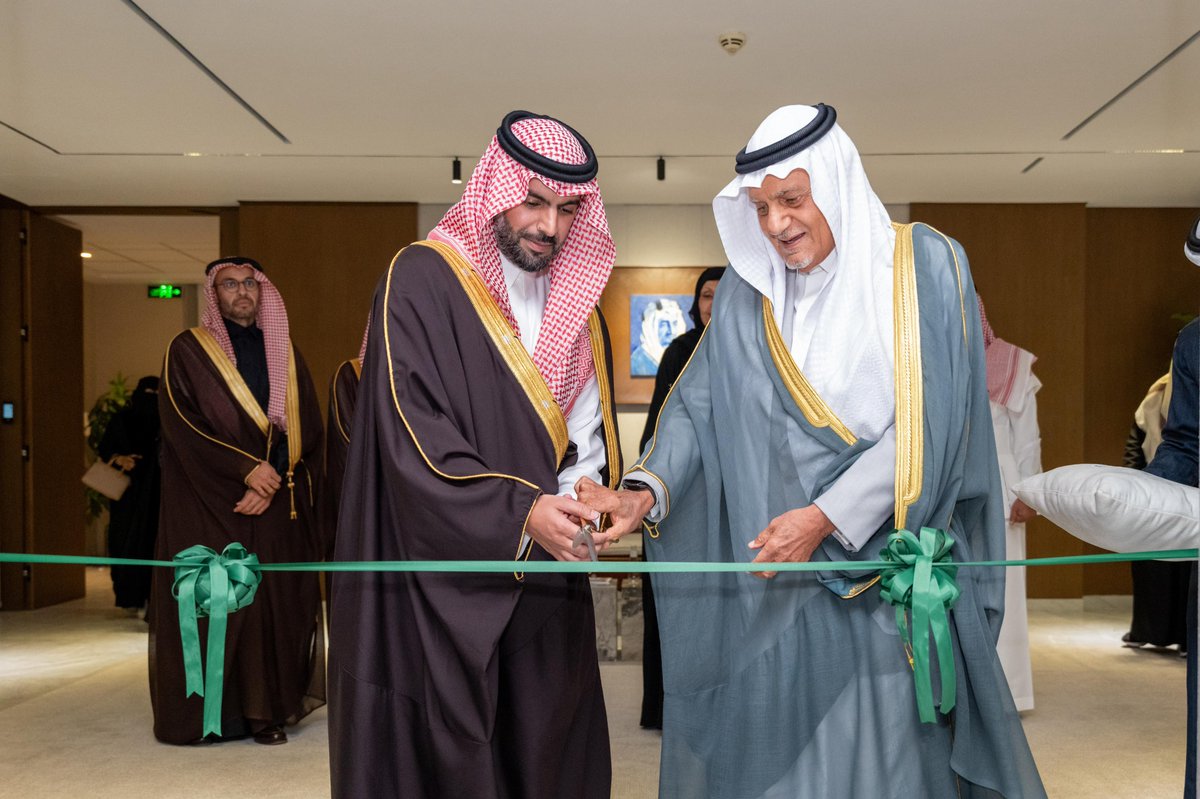 BadrFAlSaud's tweet photo. القطاع غير الربحي شريك استراتيجي في رحلتنا الثقافية. شكراً لسمو الأمير تركي الفيصل و@KFCRIS على جهودهم. 
#رؤية_السعودية_2030 https://t.co/McpoQz6XMP