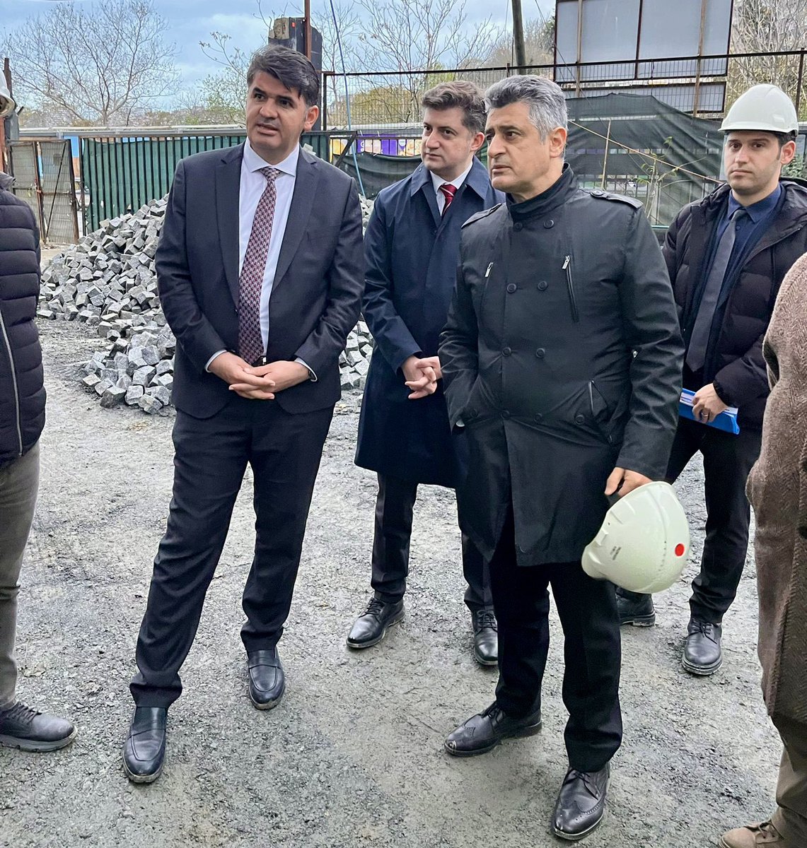 ipkbgovtr's tweet photo. Direktörümüz Sayın Yalçın Kaya, düzenlemiş oldukları saha programı kapsamında Sarıyer Kaymakamı Sayın Ömer Kalaylı ile birlikte İSMEP Projesi bünyesinde yeniden yapımı devam eden Sarıyer Behçet Kemal Çağlar Anadolu Lisesi’nde incelemelerde bulundu.
@TC_Sariyer #ismep #ipkb https://t.co/VAF7E2g5IM