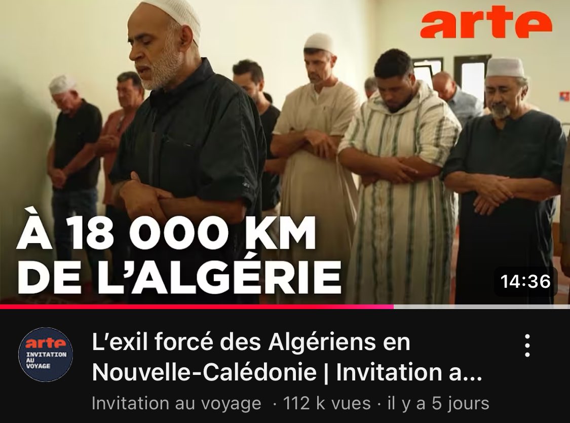 elchicosuaveee's tweet image. La France à deporter des milliers de maghrébins (majorité d’algériens) en NOUVELLE CALEDONIE en plein océan a des dizaine de milliers de km chez eux.. on nous a jamais appris ça à l’école de la république. 

Reportage essentiel