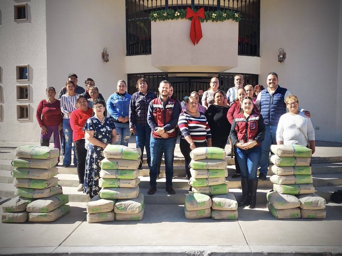 sonoracoves's tweet image. Desde #Coves, reafirmamos nuestro compromiso con las familias sonorenses.
Realizamos la entrega de material de mejoramiento y toma de protesta del Comité Ciudadano de Obra, fortaleciendo la participación social y garantizando transparencia en cada proyecto que construimos juntos.